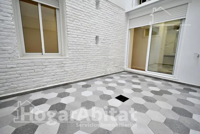 EXTERIOR CERCA DEL JARDÍN DEL TURIA — 4