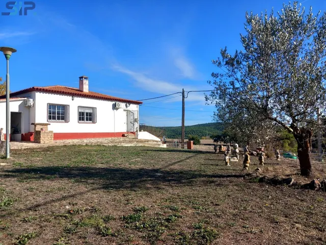 Casa 4 vientos en parcela llana de 3.533m2 — 31