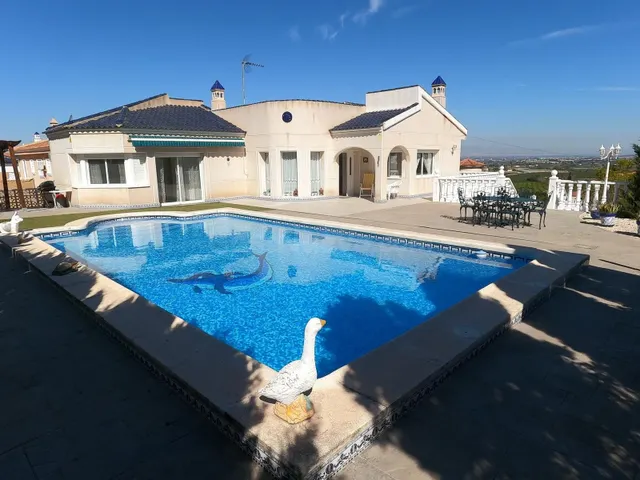Chalet 4 habitaciones 254m² en venta - Pueblo 3