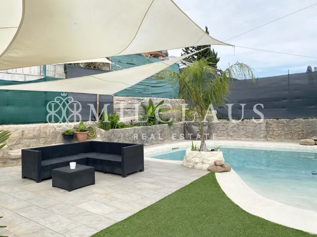 Casa o chalet independiente en venta en Calle d'Enric Morera — 17