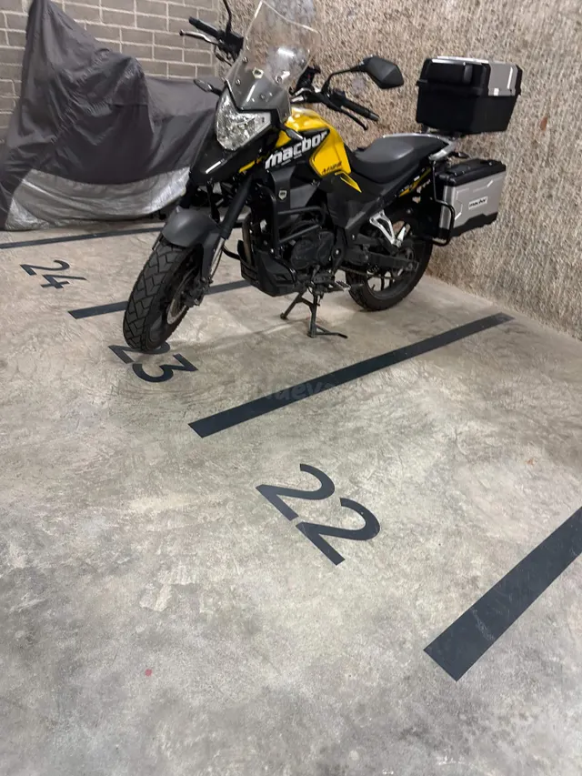 Plaza de parking para moto en La Sínia, Martorell - foto 3
