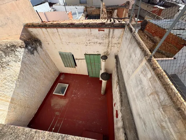 CASA CON EXCELENTES VISTAS EN EL CASCO ANTIGUO DE LLIRIA — 20