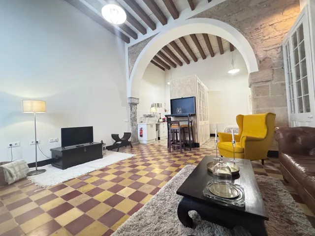 PRECIOSO LOFT SITUADO EN ANTIGUA BODEGA EN EL CENTRO DE JEREZ — 17
