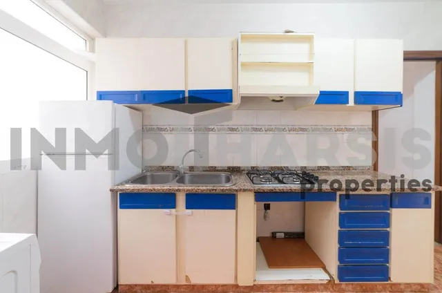 Se vende en los angeles con ascensor — 31