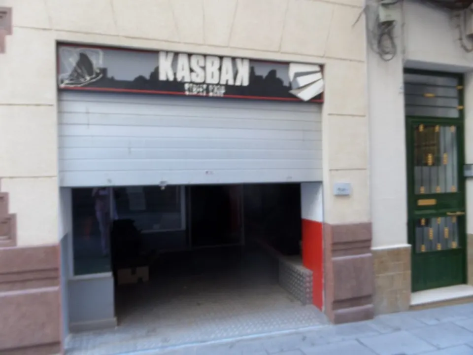 LOCAL COMERCIAL EN CASCO ANTIGUO