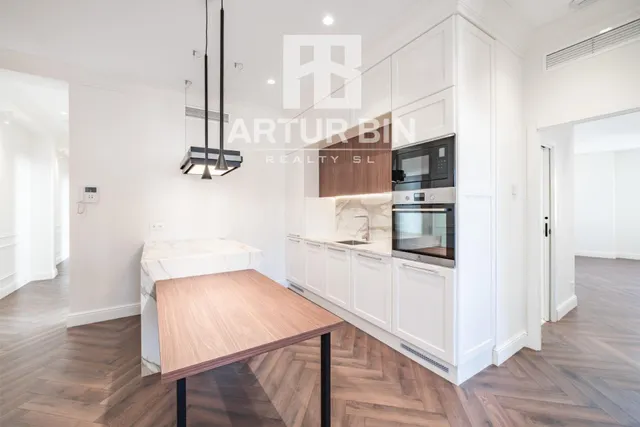 Piso 3 habitaciones 142m² en venta - Centro - Sant Francesc — 2