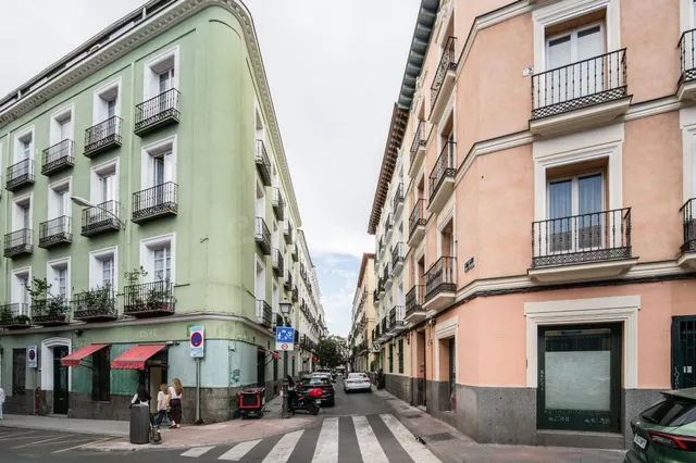 Piso  Ideal Para Reformar  Calle San Lorenzo — 2