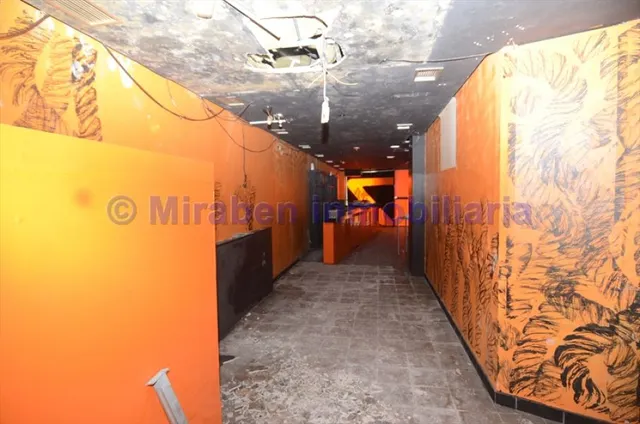 Local comercial en venta — 9