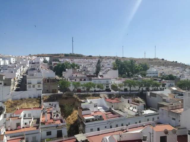 CASA GRANDE EN EL CENTRO DE ARCOS. — 23