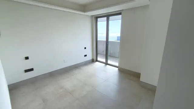 ¡Exclusivo Piso de Lujo en las Málaga Towers! — 24