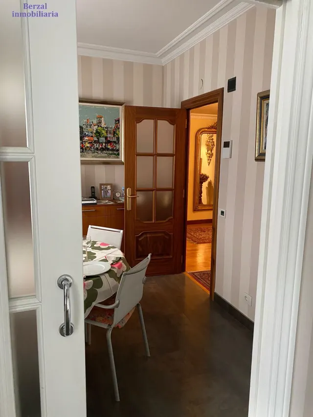 Piso en GRAN VIA , siete dormitorios. Orientación SUR. Dos garajes opcionales — 12