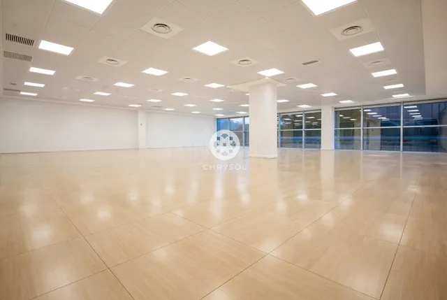 Oficina en venta en el complejo empresarial Trade Center de 
