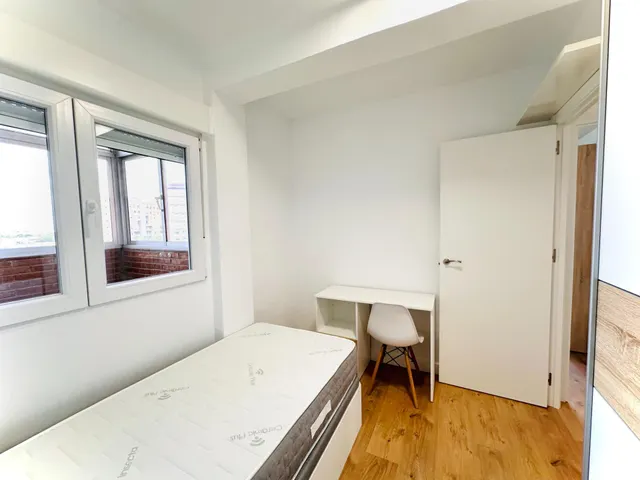 Habitación 4 habitaciones 101m² en alquiler - Alcampo — 36