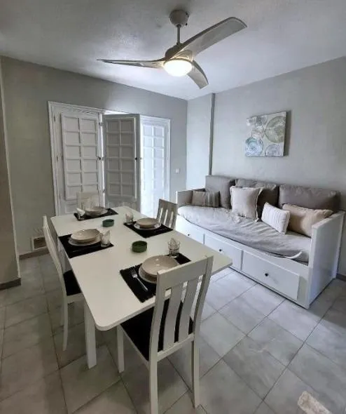 APARTAMENTO TODO EL AÑO EN RESIDENCIAL CON PISCINA — 5
