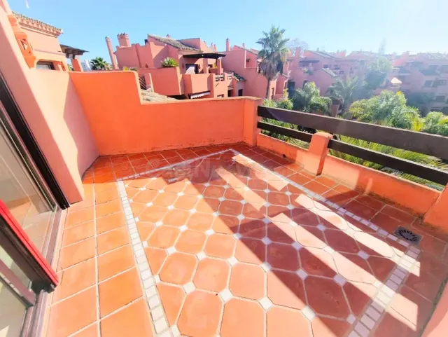 Exclusivo Ático Dúplex en Alicate Playa, Marbella - foto 3