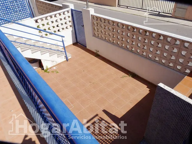 ¡Al lado mismo de la playa! Seminuevo con piscina, terraza y garaje — 20