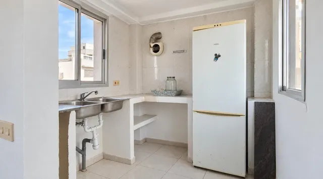 Tres plantas y una casa que guarda el cielo con piscina para el final.!! — 25