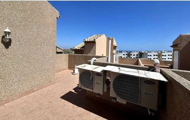 ESPECTACULAR BUNGALOW CON SOLÁRIUM PRIVADO Y VISTAS INCREÍBLES | GRAN ALACANT — 27