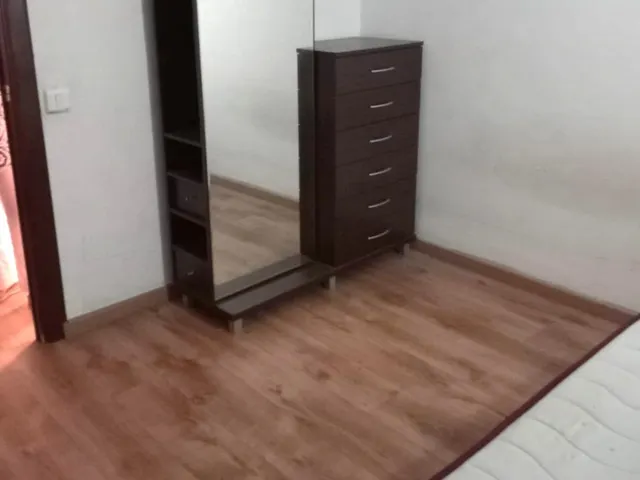 AMPLIO PISO DE CUATRO habitaciones EN ZONA PLAZA PARIS/ESCORXADOR — 25