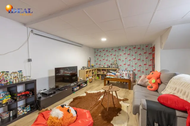 Espacio, confort y calidad: magnífica vivienda unifamiliar adosada — 24