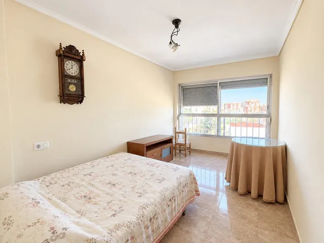 Piso muy luminoso en venta en Carretera de Ronda - foto 4
