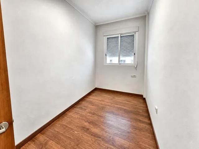 Casa adosada en alquiler con 2 terrazas y garaje doble. — 17