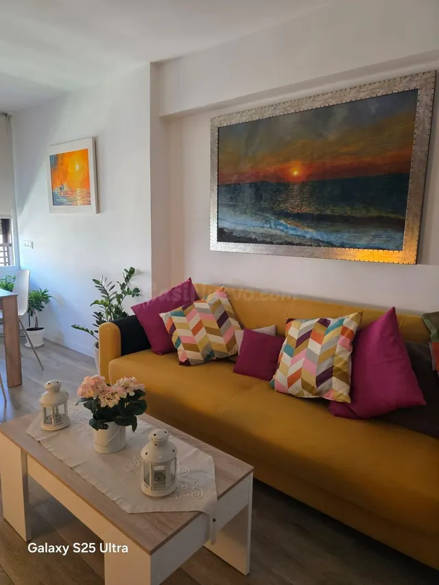 Apartamento con vistas al mar, piscina y parking — 5