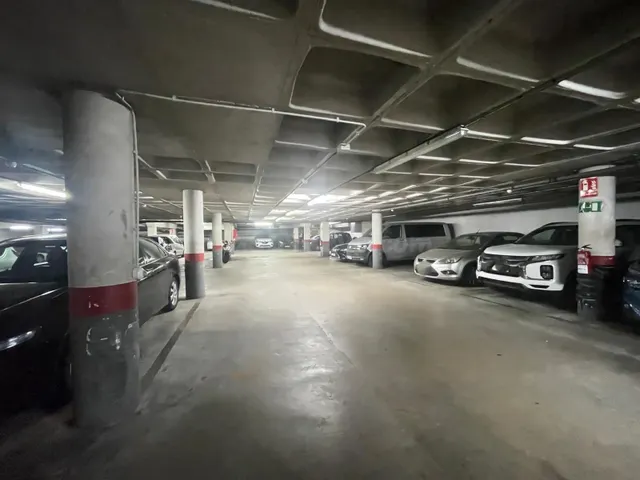 PARKING FRENTE MARCADO FONDO - foto 3