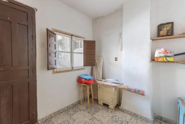 EXCEPCIONAL OPORTUNIDAD EN PLENO CENTRO DE HUÉTOR VEGA — 43