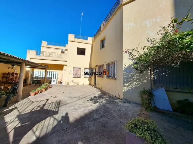 CASA DE PUEBLO CON PATIO, TERRAZAS... — 10