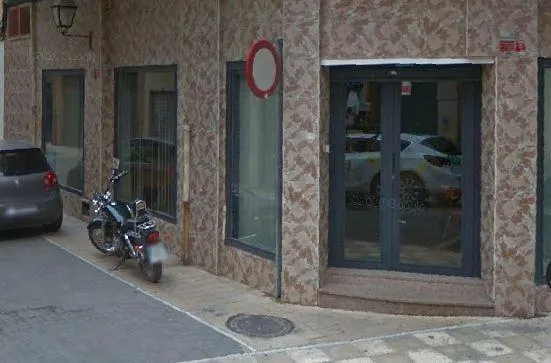 Se vende local zona Av. de España — 2