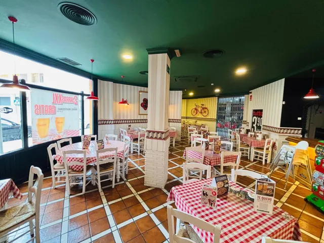 Ex. magnifico local comercial en zoco — 27