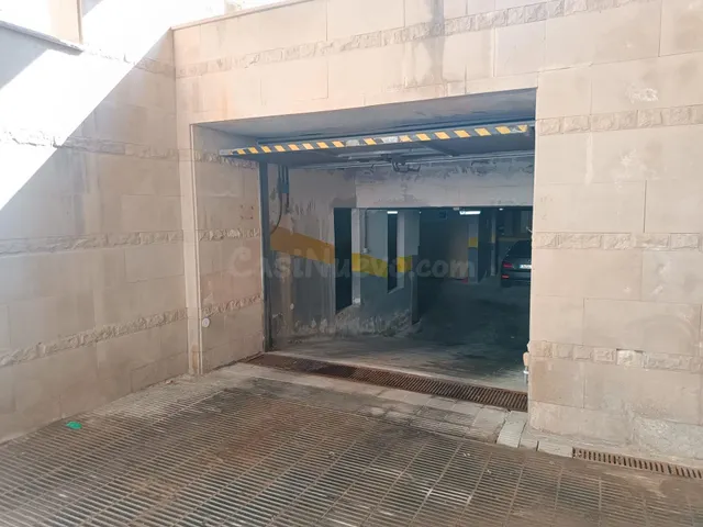 MAGNÍFICO PARKING EN ZONA SANATORI! - foto 2