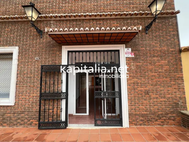 SALON DE EVENTOS EN ALQUILER O VENTA EN GENOVES A 5 MINUTOS DE XATIVA — 18