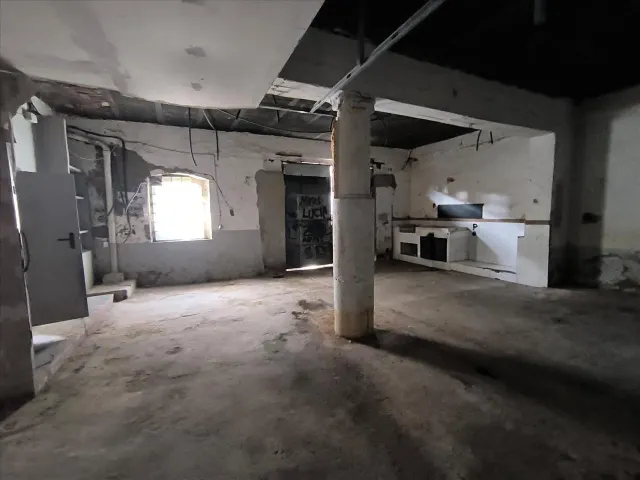 Casa adosada de 177 m2 para reformar en Algeciras | 3 dormitorios | Sin comisión — 13