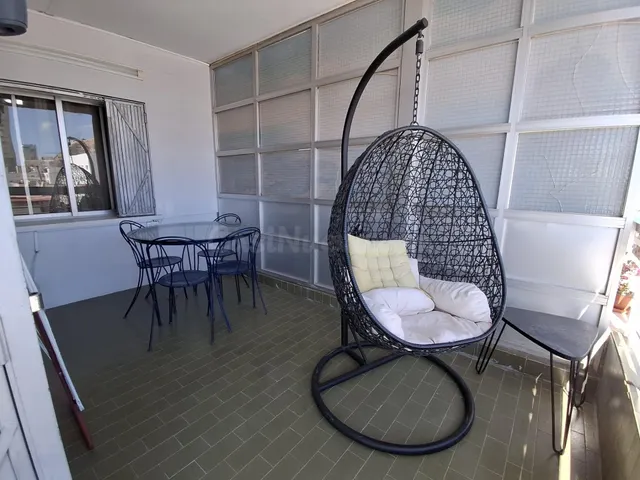 SE ALQUILA ÁTICO CON TERRAZA - JUNTO PUERTO DEPORTIVO ALICAN