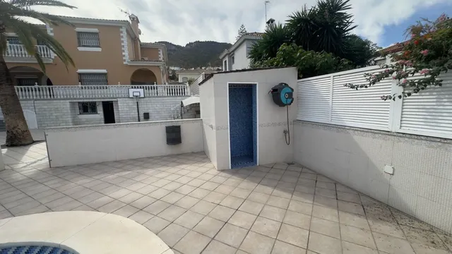 Chalet 8 habitaciones 700m² en venta - Centro — 44