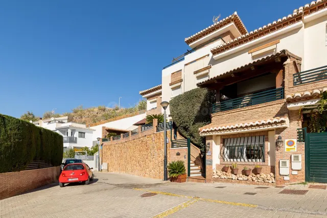 Casa o chalet independiente en venta a 5 minutos del Centro  - foto 4