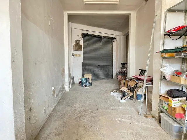 LOCAL COMERCIAL EN ZONA AVENIDA DE LA LEGION¡¡¡¡¡ - foto 3