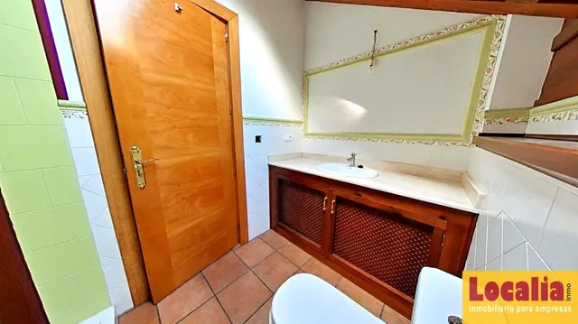 Chalet: amplitud, luz y carácter junto a la costa cántabra — 27