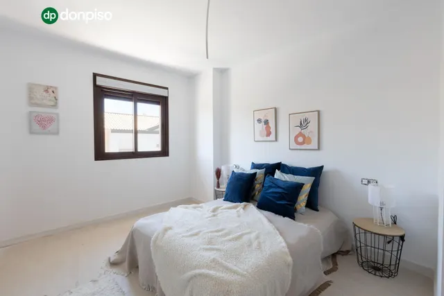 Espectacular casa adosasa de obra nueva — 21