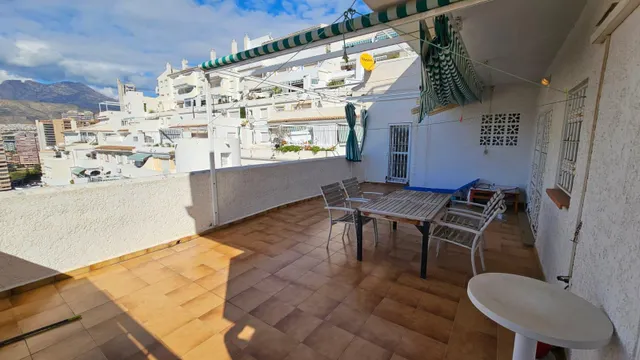 Apartamento de tres dormitorios en Montbenidorm — 5