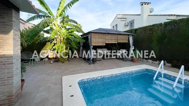 Espectacular chalet independiente con piscina privada en la cañada — 37