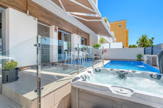ADOSADO DE 3 DORMITORIOS 2 BAÑO EN FORMENTERA DE SEGURA ( AL - foto 5