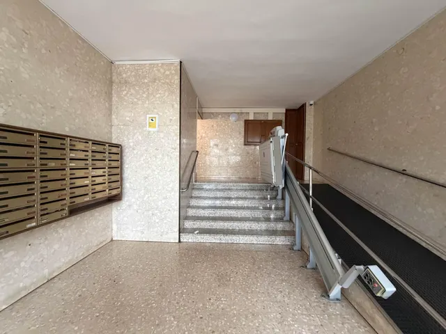 Agencia Inmobiliaria en Barcelona. Piso en venta en Montbau — 24