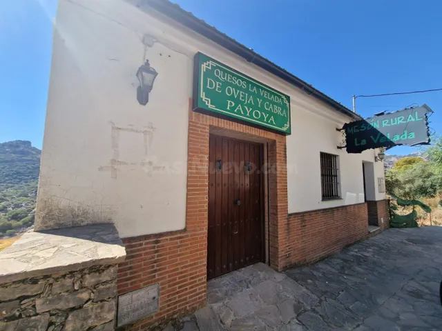 Oportunidad de edificio en la sierra - foto 3