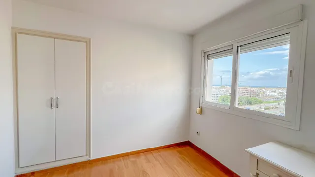 Piso reformado con espectaculares vistas al mar en San Pedro Alcántara, Marbella — 20