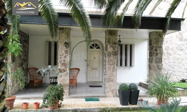 SE VENDE AMPLIO CHALET CON 3.000M DE PARCELA Y PISCINA A 10M