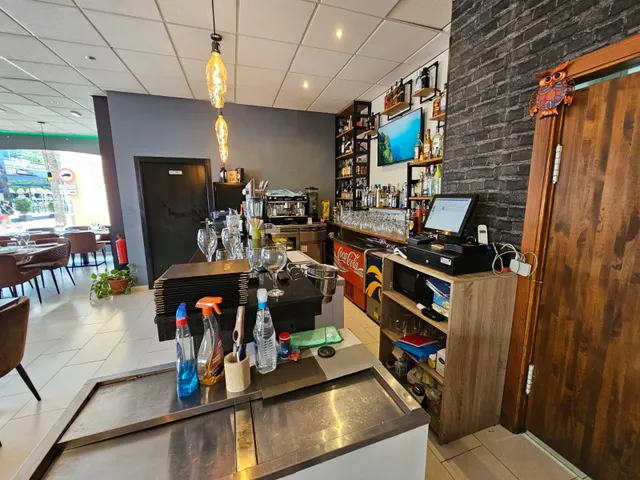 TRASPASO DE RESTAURANTE EN LOS ALCÑZARES. — 7