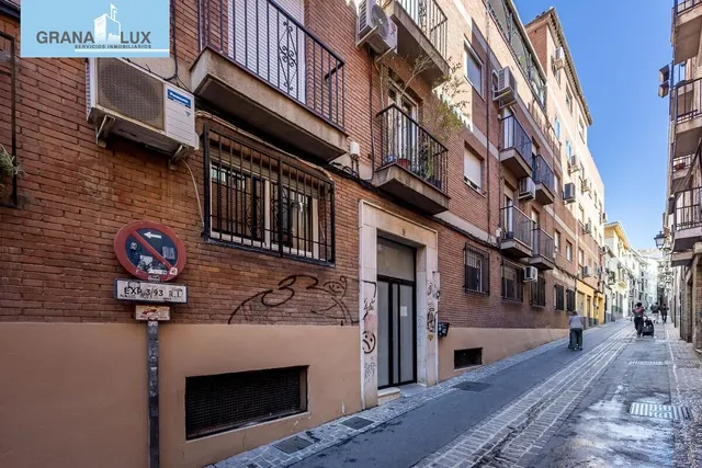 Piso reformado junto a triunfo — 22